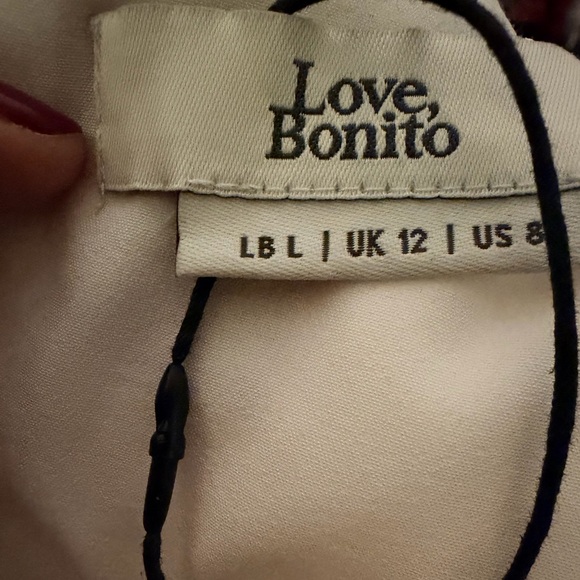 Love Bonito White Textured Midi Dress NWOT Open Back Tie Waist Romantic - Picture 7 of 8